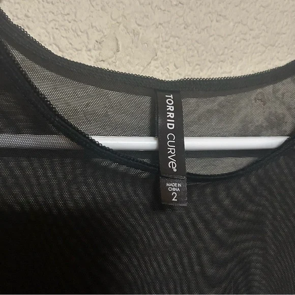 Torrid Mesh Black Long Sleeve Crop Top - Picture 6 of 8